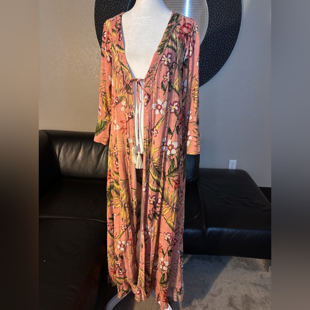 ZL VINTAGE SOUL Swim Cover-Duster
NEVER WORN OR WASHED
BEAUTIFUL-QUALITY❤️